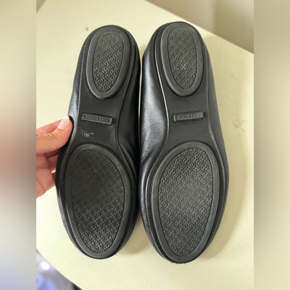 ❌SOLD❌Tory Burch black flats 7.5 - Picture 3 of 4
